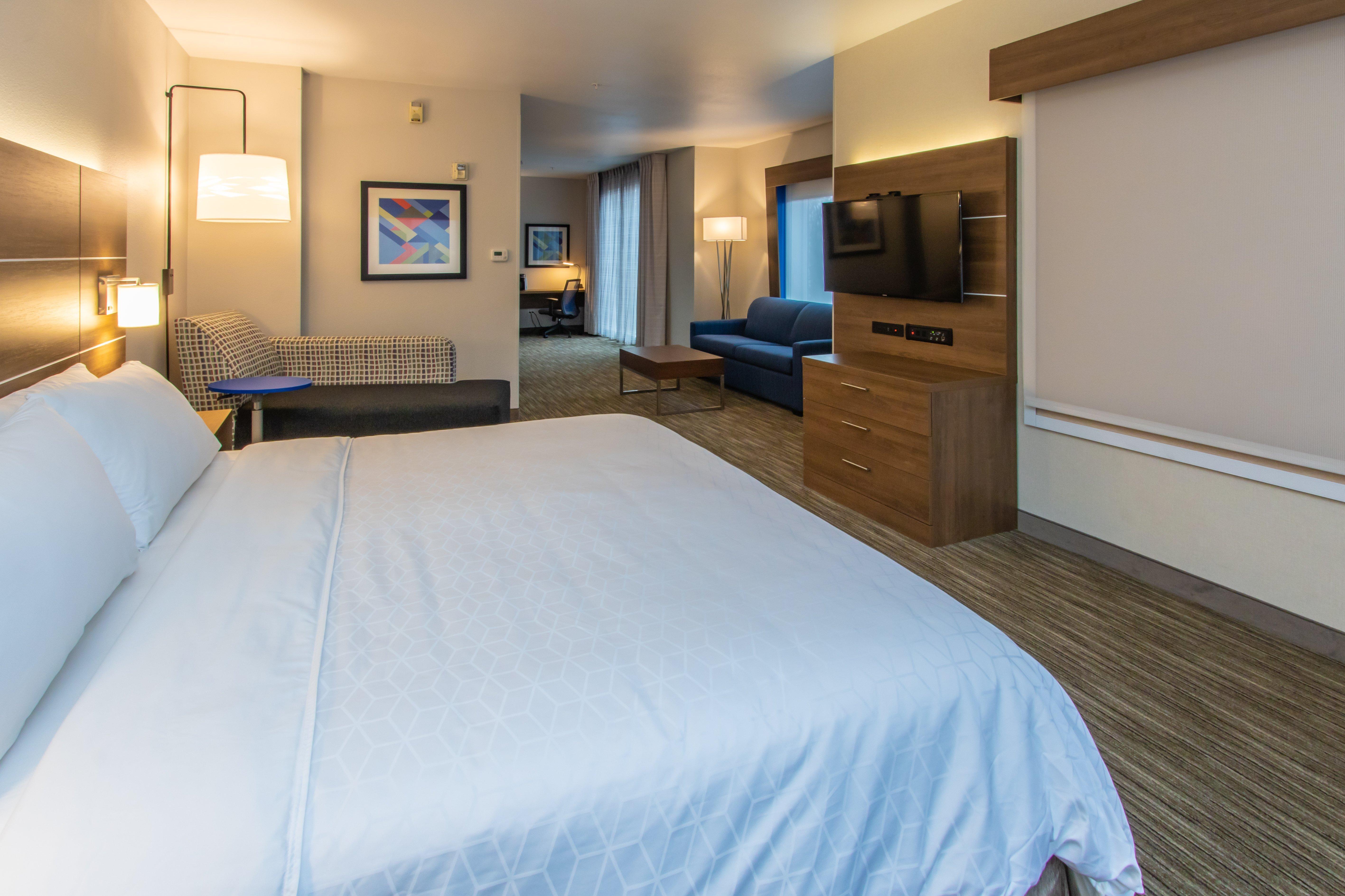 Holiday Inn Express Hotel & Suites Roseville - Galleria Area By Ihg Exterior foto