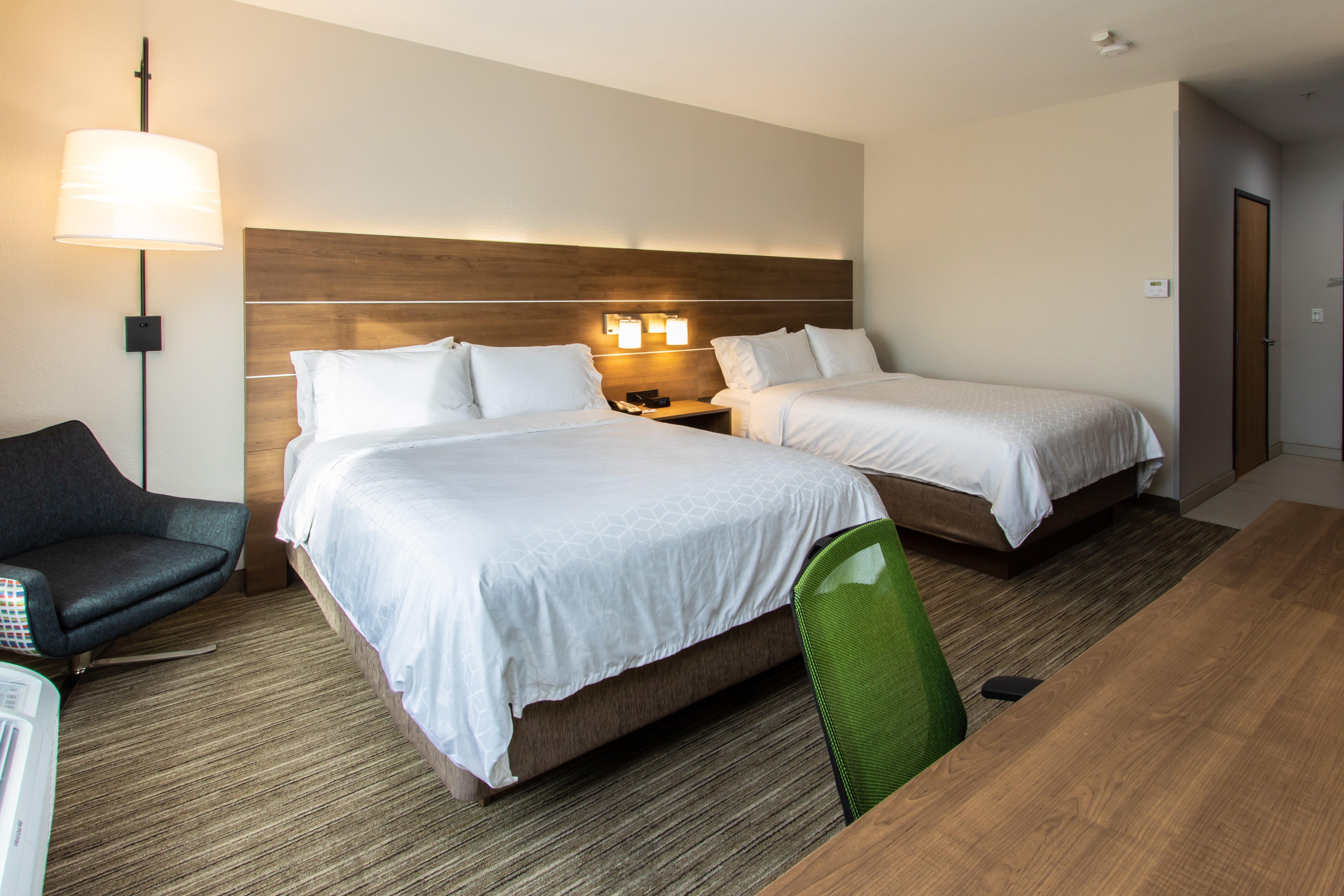 Holiday Inn Express Hotel & Suites Roseville - Galleria Area By Ihg Exterior foto