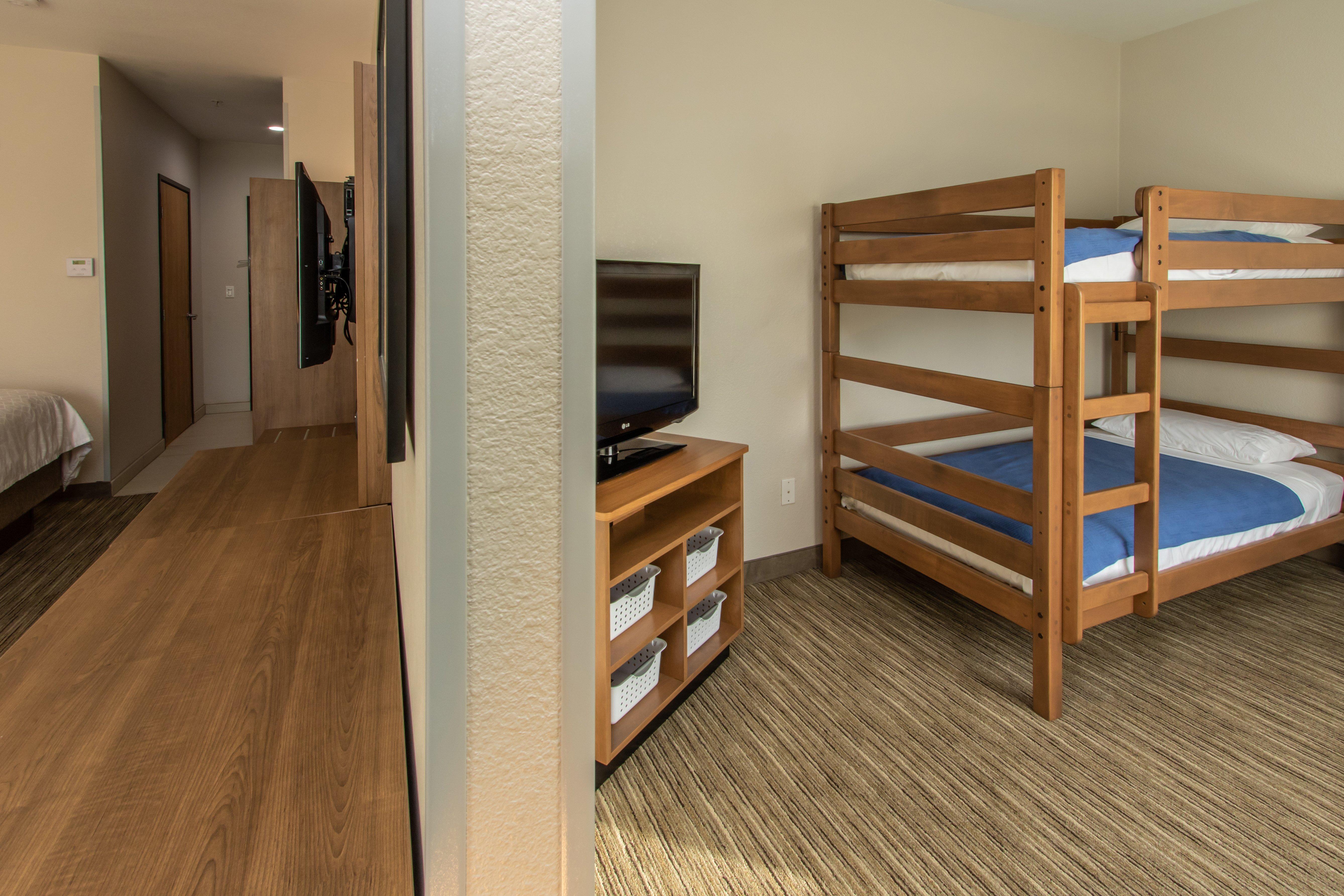 Holiday Inn Express Hotel & Suites Roseville - Galleria Area By Ihg Exterior foto