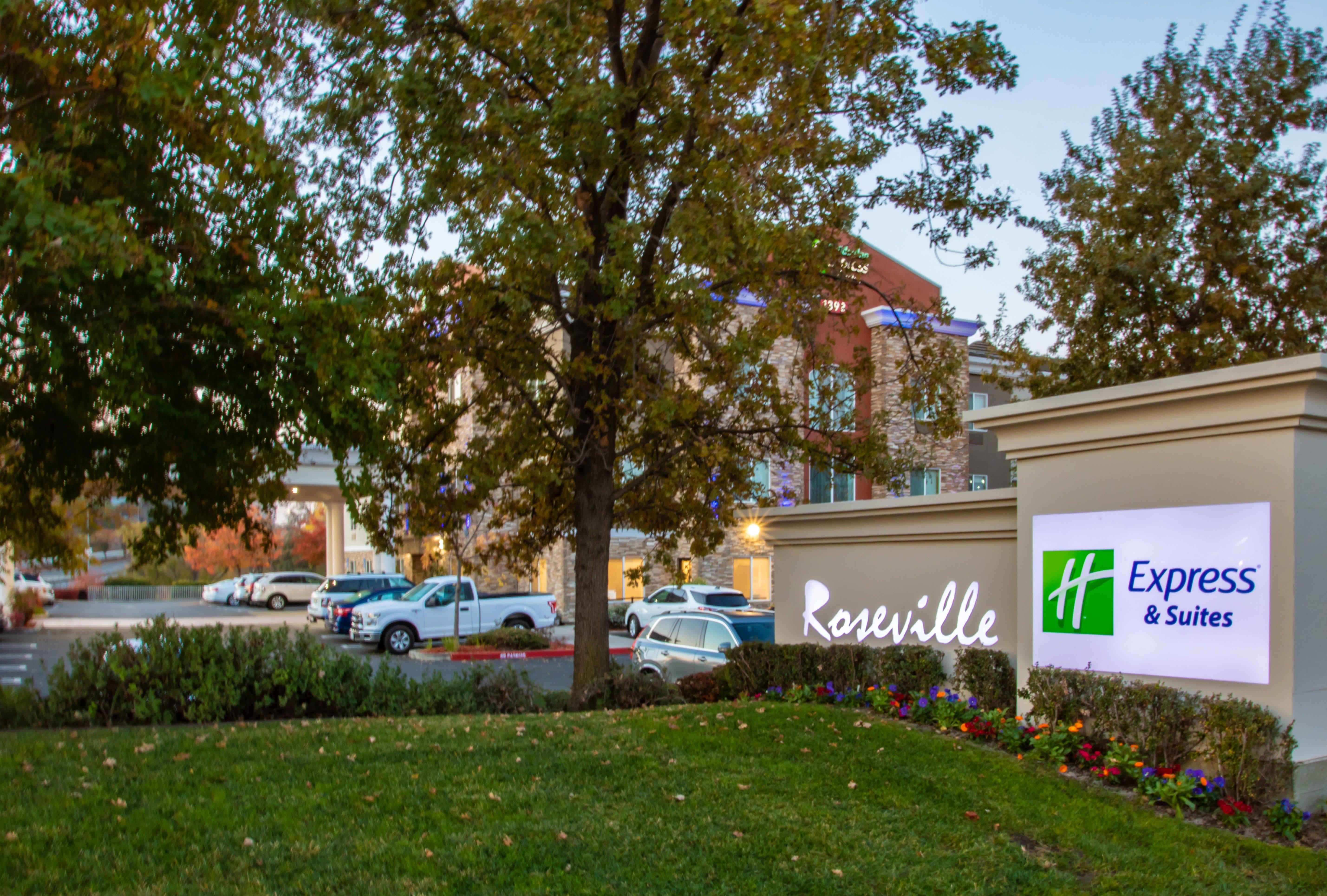 Holiday Inn Express Hotel & Suites Roseville - Galleria Area, An Ihg Hotel Exterior foto