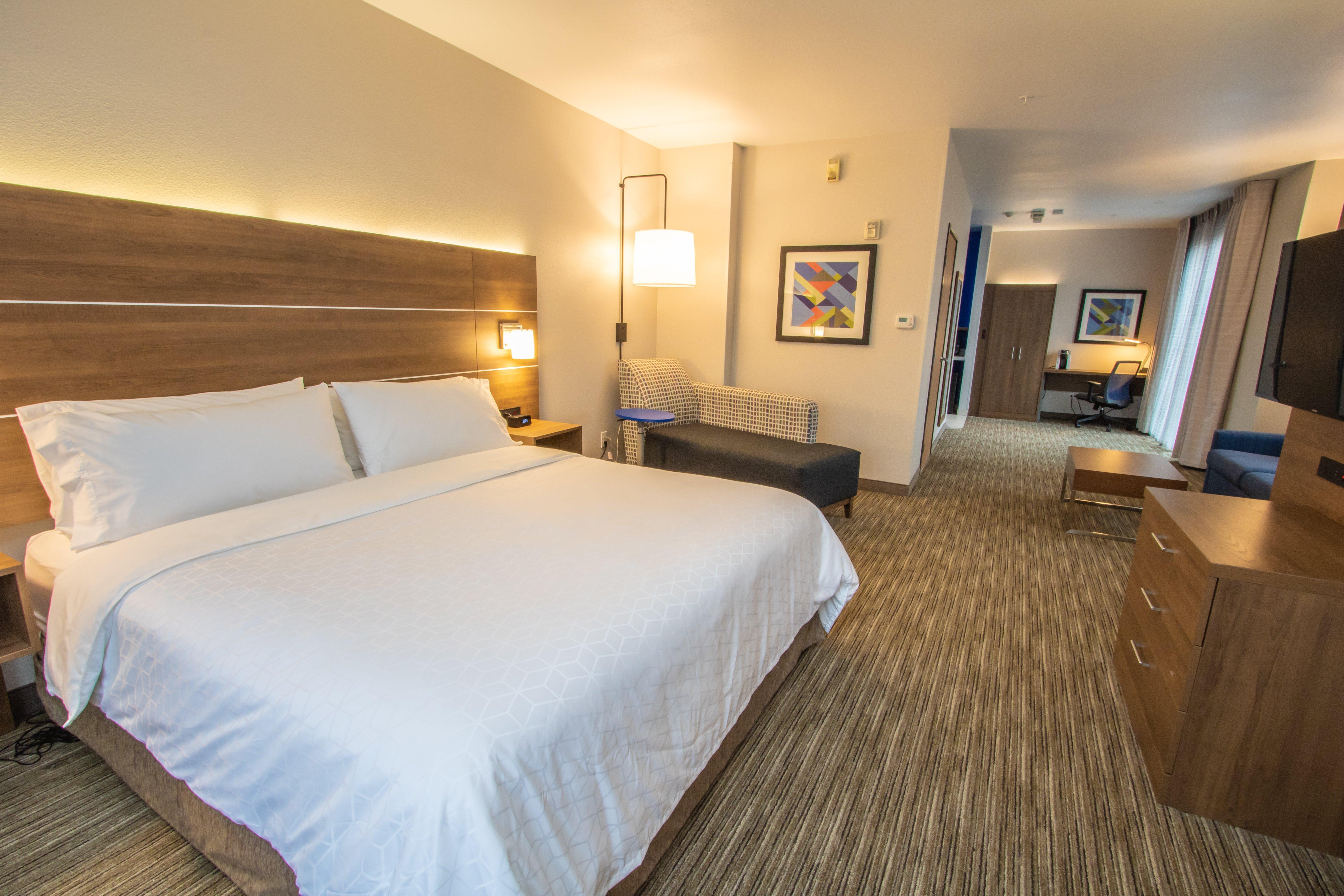 Holiday Inn Express Hotel & Suites Roseville - Galleria Area By Ihg Exterior foto