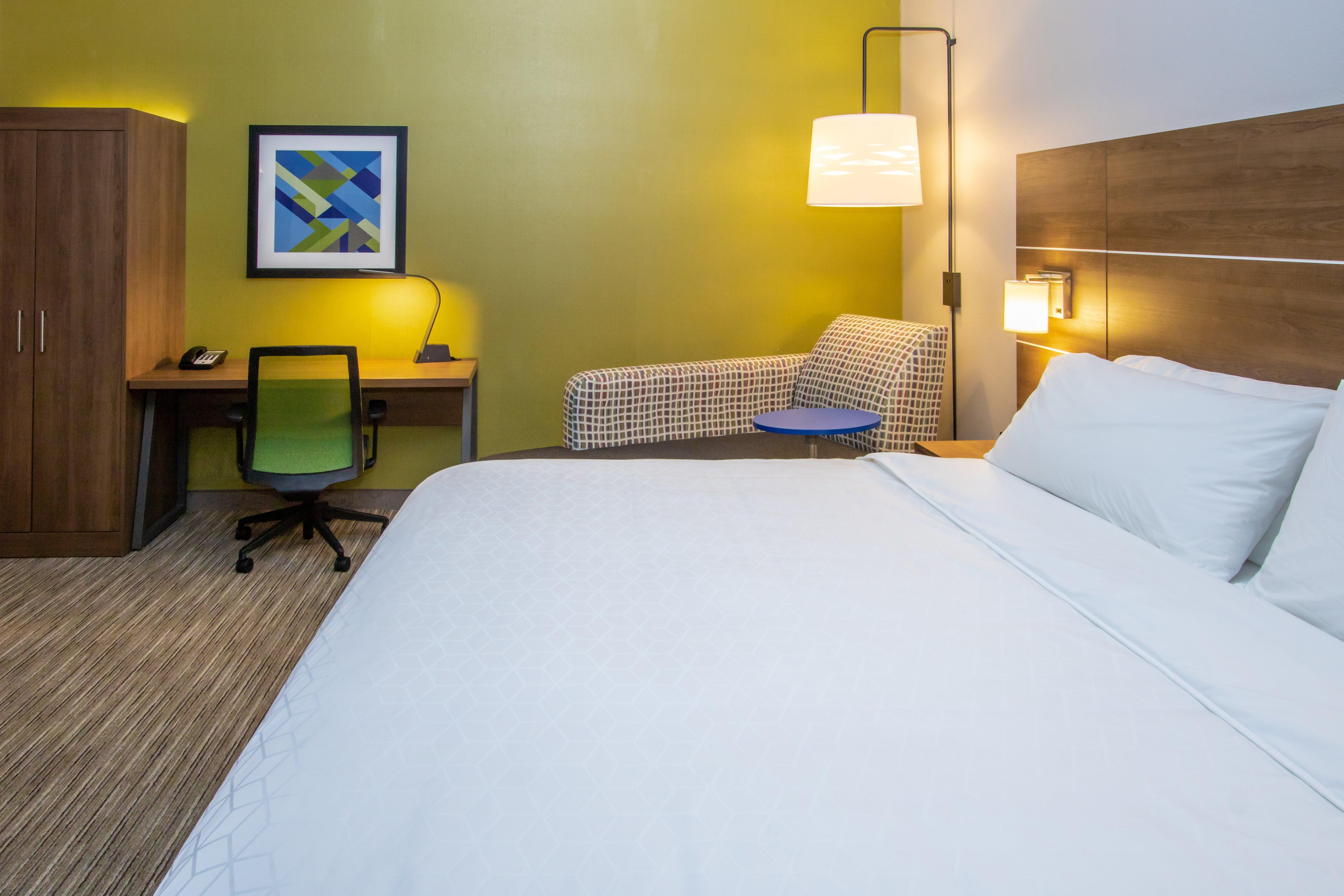 Holiday Inn Express Hotel & Suites Roseville - Galleria Area By Ihg Exterior foto