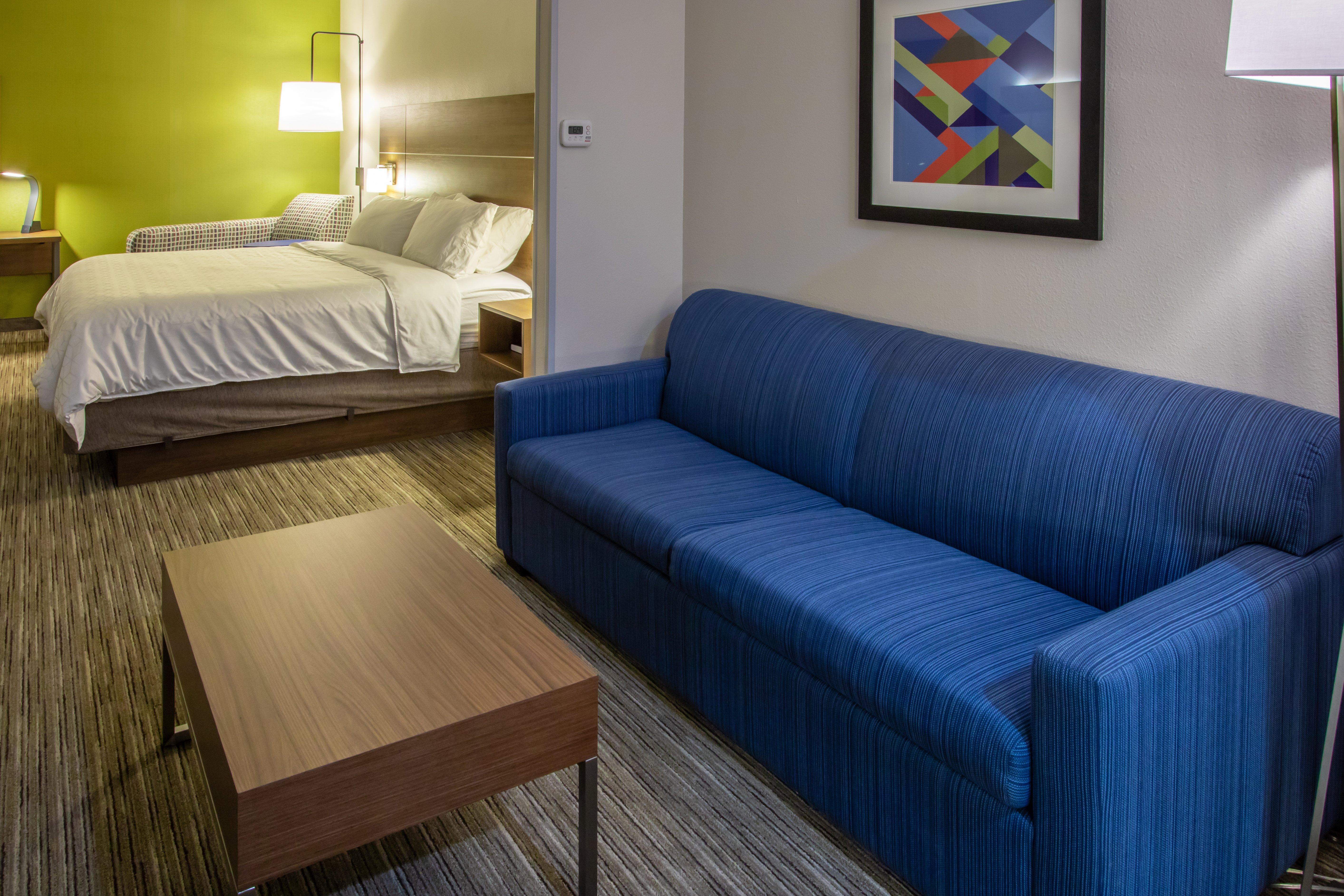 Holiday Inn Express Hotel & Suites Roseville - Galleria Area By Ihg Exterior foto