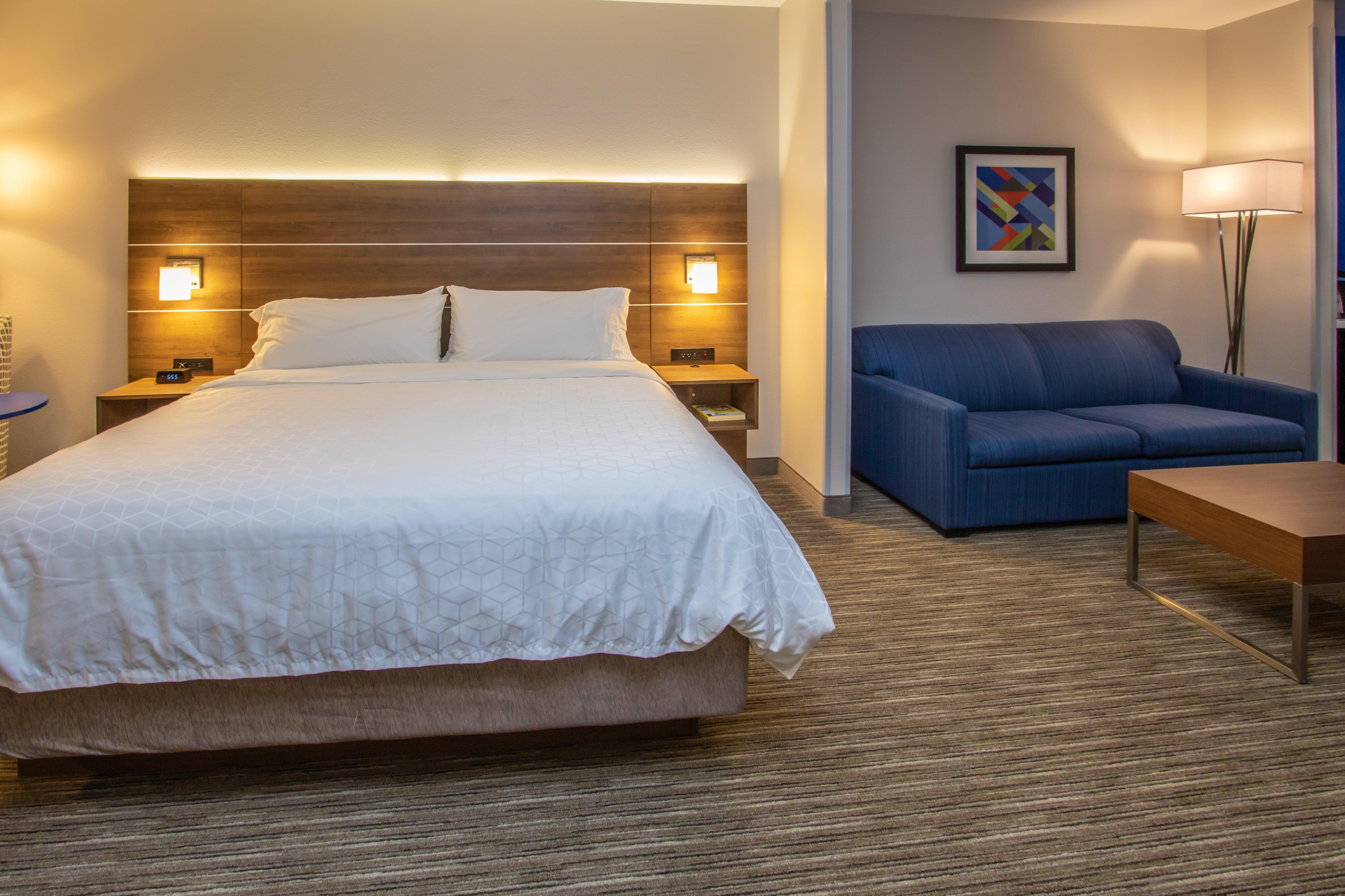 Holiday Inn Express Hotel & Suites Roseville - Galleria Area By Ihg Exterior foto